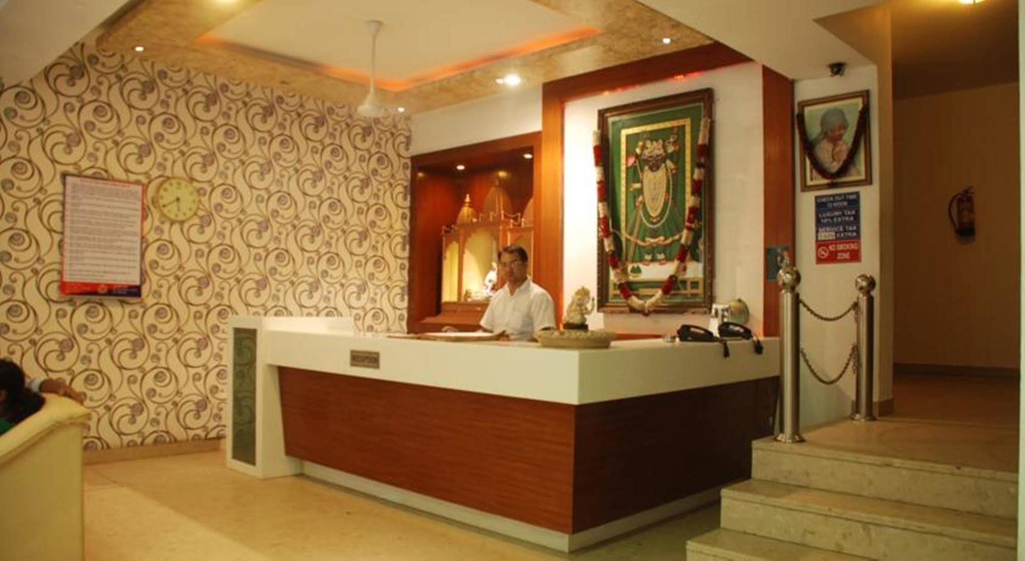 Hotel Baba Inn-By Rcg Hotels New Delhi Eksteriør bilde